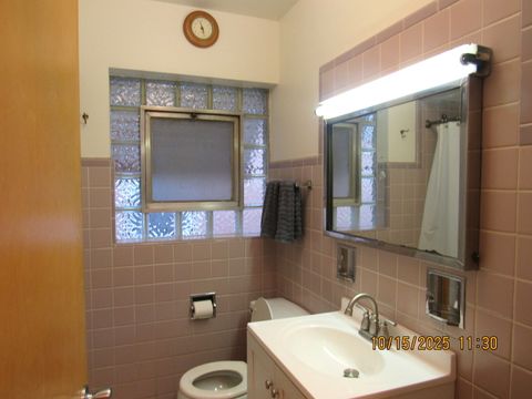 Tiny photo for 3148 W 102nd Street, Evergreen Park, IL 60805 (MLS # 12493995)