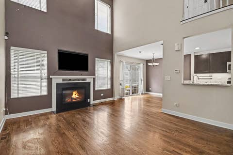 Tiny photo for 11044 72nd Street, Indian Head Park, IL 60525 (MLS # 12712325)