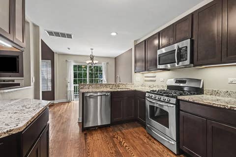 Tiny photo for 11044 72nd Street, Indian Head Park, IL 60525 (MLS # 12712325)