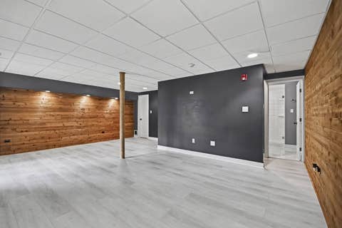Tiny photo for 11044 72nd Street, Indian Head Park, IL 60525 (MLS # 12712325)