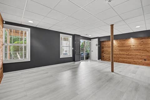 Tiny photo for 11044 72nd Street, Indian Head Park, IL 60525 (MLS # 12712325)
