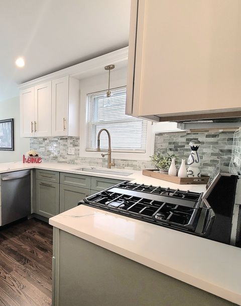 Tiny photo for 6129 S Parkside Avenue, Chicago, IL 60638 (MLS # 12536180)