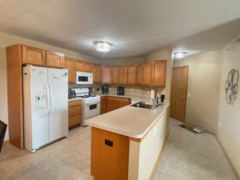 Tiny photo for 6870 W Winding Trail #302, Oak Forest, IL 60452 (MLS # 12617001)
