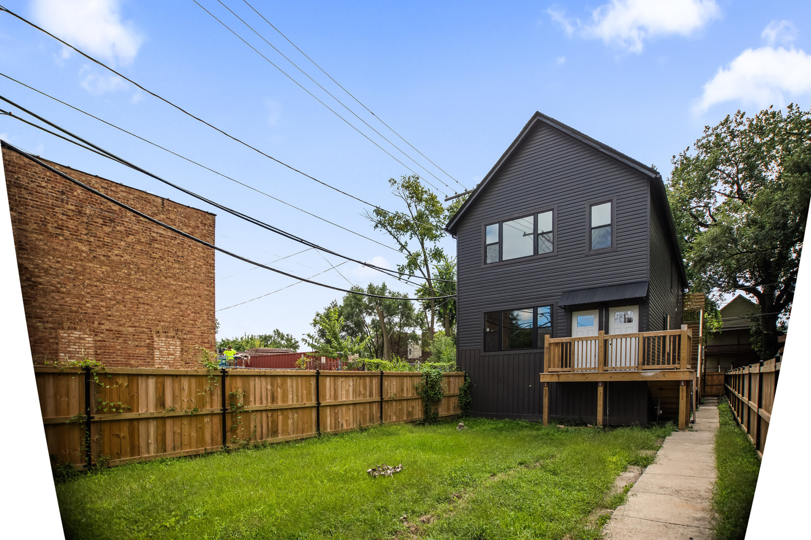 817 W 51st Place