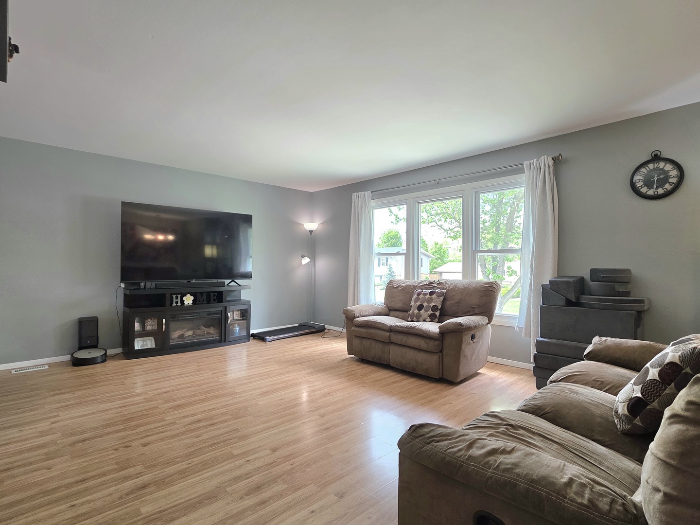 6043 El Morro Lane