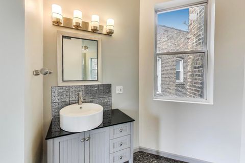 Tiny photo for 737 E 50th Street #4, Chicago, IL 60615 (MLS # 12477981)