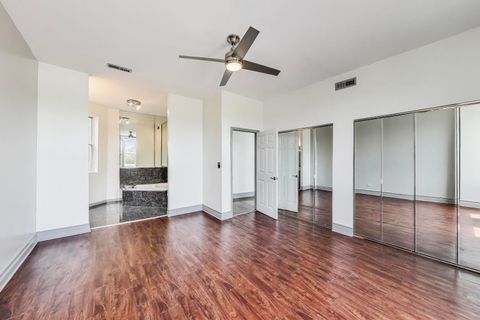 Tiny photo for 737 E 50th Street #4, Chicago, IL 60615 (MLS # 12477981)
