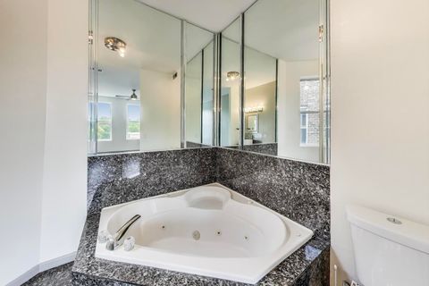 Tiny photo for 737 E 50th Street #4, Chicago, IL 60615 (MLS # 12477981)