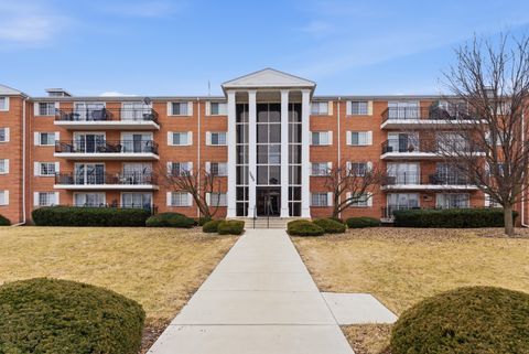 Photo of 1060 N Farnsworth Avenue #1105, Aurora, IL 60505 (MLS # 12574536)
