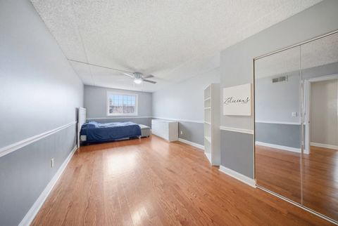 Tiny photo for 1060 N Farnsworth Avenue #1105, Aurora, IL 60505 (MLS # 12574536)