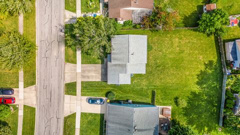 Tiny photo for 1388 Bow String Court, Carol Stream, IL 60188 (MLS # 12546047)