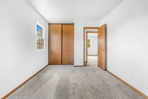 Tiny photo for 1388 Bow String Court, Carol Stream, IL 60188 (MLS # 12546047)