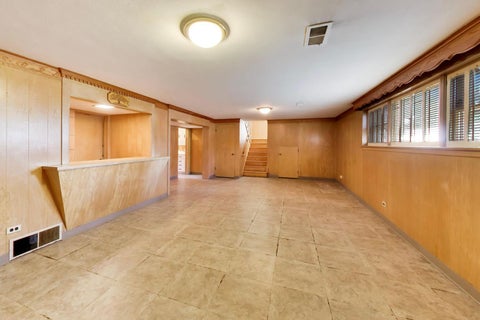 Tiny photo for 1201 S Lincoln Avenue, Park Ridge, IL 60068 (MLS # 12778932)