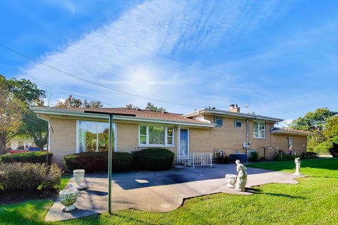 Tiny photo for 1201 S Lincoln Avenue, Park Ridge, IL 60068 (MLS # 12778932)