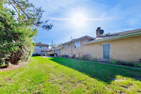 Tiny photo for 1201 S Lincoln Avenue, Park Ridge, IL 60068 (MLS # 12778932)