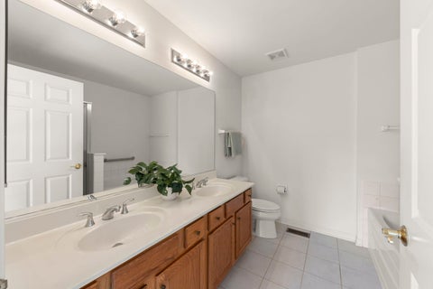 Tiny photo for 631 Dunhill Lane, Carol Stream, IL 60188 (MLS # 12728498)