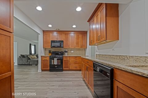 Tiny photo for 730 Ashley Court, Hoffman Estates, IL 60169 (MLS # 12517922)