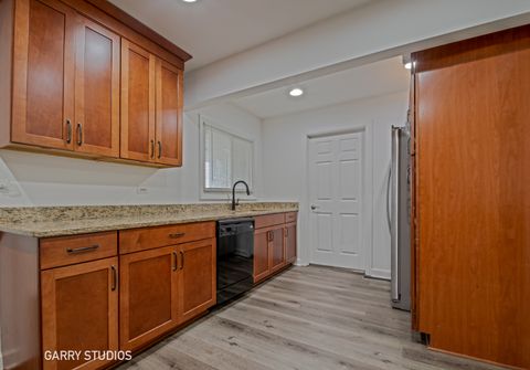 Tiny photo for 730 Ashley Court, Hoffman Estates, IL 60169 (MLS # 12517922)