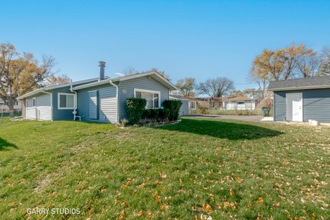 Tiny photo for 730 Ashley Court, Hoffman Estates, IL 60169 (MLS # 12517922)