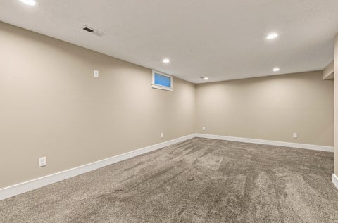 Tiny photo for 3593 Cedarwood Court, Bettendorf, IA 52722 (MLS # 12731297)