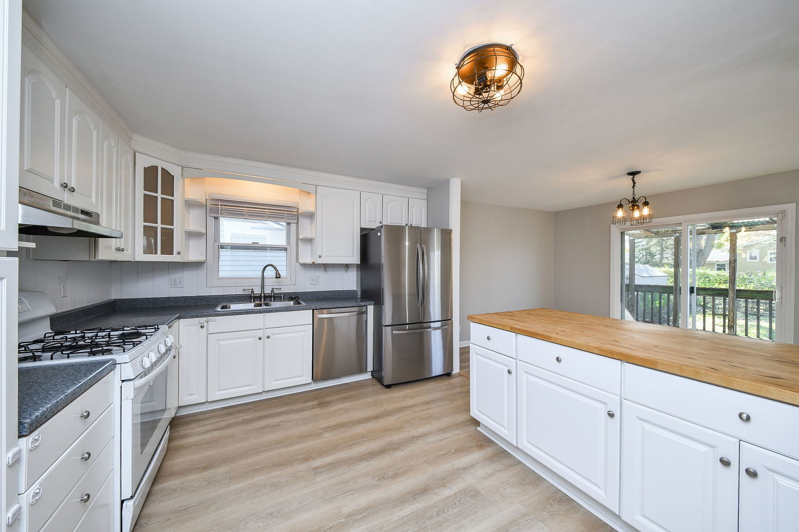 1008 Brentwood Place