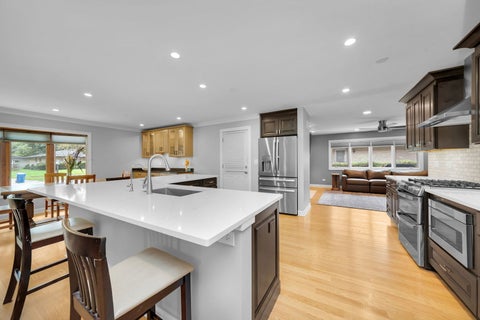 Tiny photo for 1602 N Oneida Lane, Mount Prospect, IL 60056 (MLS # 12767265)