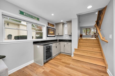 Tiny photo for 1602 N Oneida Lane, Mount Prospect, IL 60056 (MLS # 12767265)