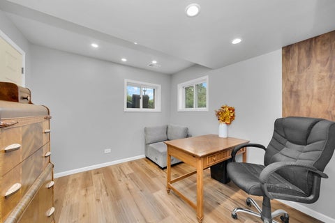 Tiny photo for 1602 N Oneida Lane, Mount Prospect, IL 60056 (MLS # 12767265)