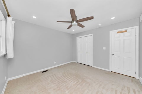 Tiny photo for 1602 N Oneida Lane, Mount Prospect, IL 60056 (MLS # 12767265)