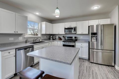 Tiny photo for 2764 Woodworth Avenue, Woodstock, IL 60098 (MLS # 12553761)