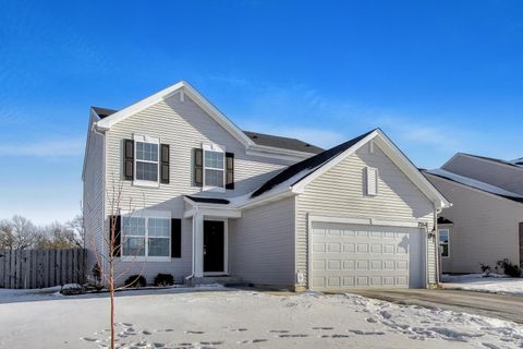 2764 Woodworth Avenue Woodstock IL 60098