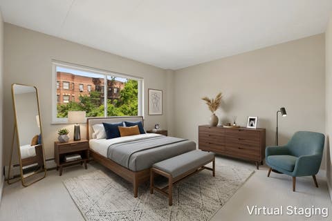 Tiny photo for 203 N KENILWORTH Avenue #2P, Oak Park, IL 60302 (MLS # 12712850)