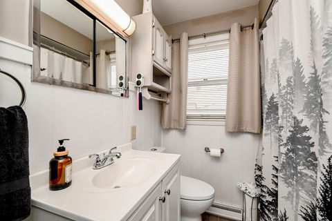 Tiny photo for 3877 Grandview Avenue, Gurnee, IL 60031 (MLS # 12598062)