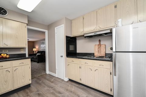 Tiny photo for 3877 Grandview Avenue, Gurnee, IL 60031 (MLS # 12598062)