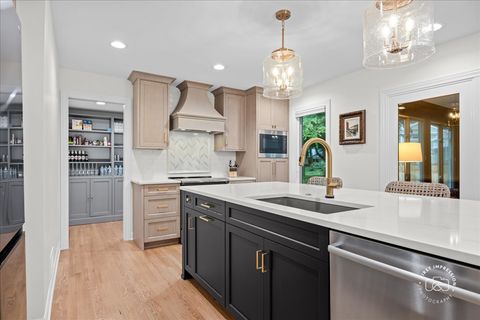 Tiny photo for 1415 Heatherton Drive, Naperville, IL 60563 (MLS # 12710302)