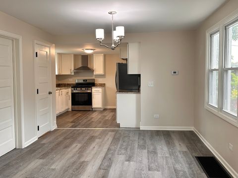 Tiny photo for 108 18th Avenue, Naplate, IL 61350 (MLS # 12715408)