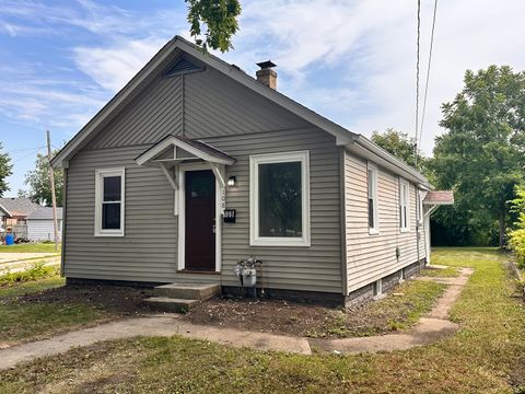 Photo of 108 18th Avenue, Naplate, IL 61350 (MLS # 12715408)