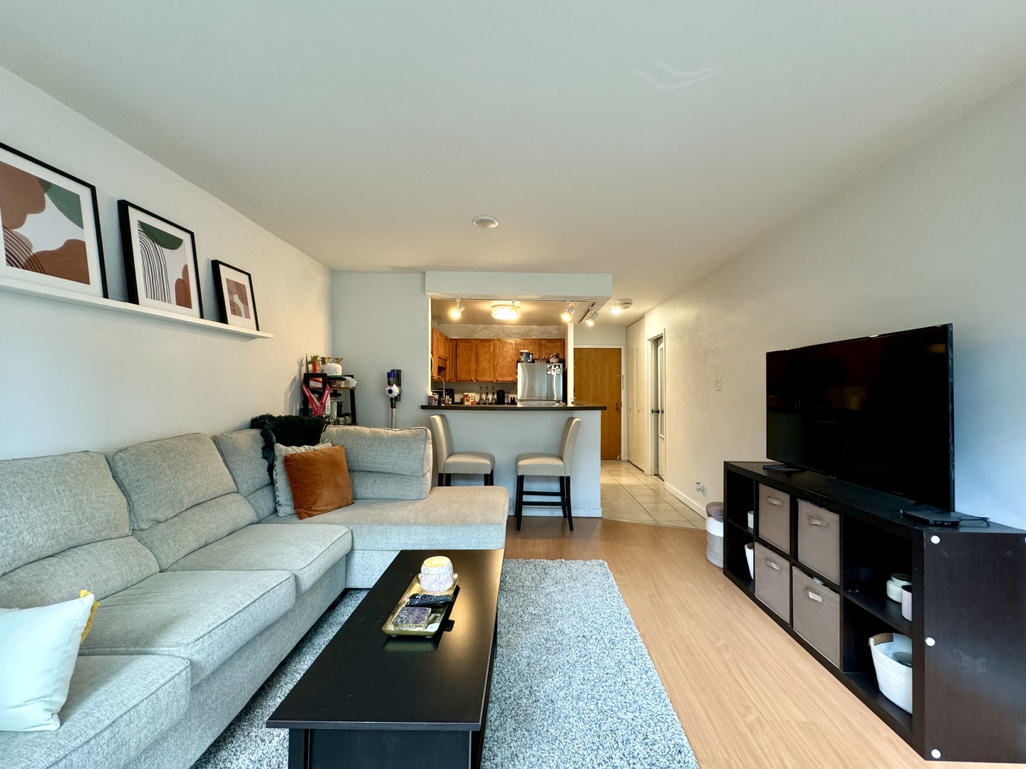 211 E Ohio Street 2411