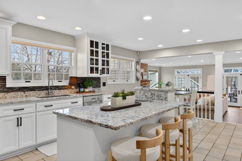 Tiny photo for 3909 Forest Avenue, Downers Grove, IL 60515 (MLS # 12596820)