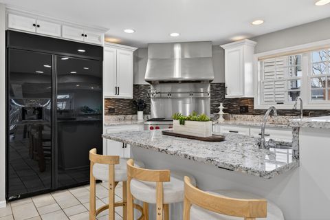 Tiny photo for 3909 Forest Avenue, Downers Grove, IL 60515 (MLS # 12596820)