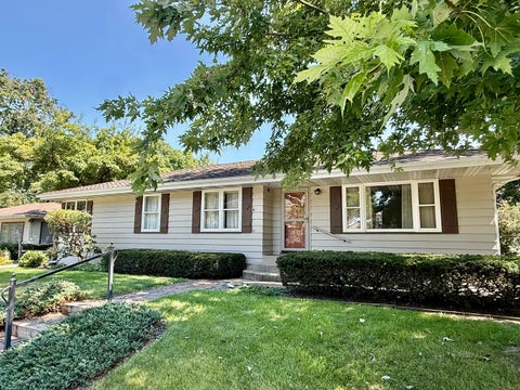Tiny photo for 2329 11th Street, Peru, IL 61354 (MLS # 12750448)
