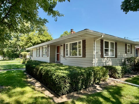 Tiny photo for 2329 11th Street, Peru, IL 61354 (MLS # 12750448)