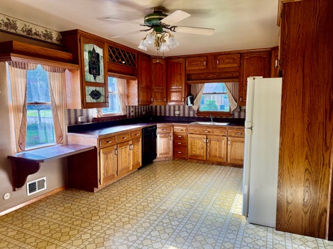 Tiny photo for 2329 11th Street, Peru, IL 61354 (MLS # 12750448)