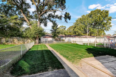 Tiny photo for 14534 Woodlawn Avenue, Dolton, IL 60419 (MLS # 12482122)