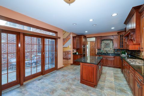 Tiny photo for 315 Arbor Glen Boulevard, Schaumburg, IL 60195 (MLS # 12485209)