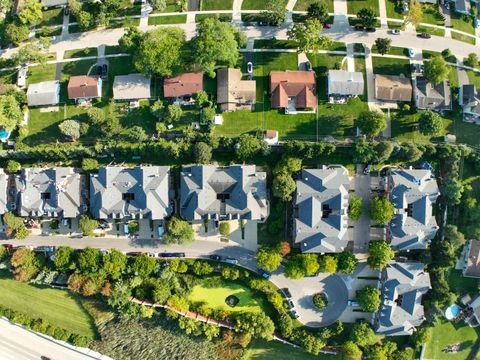 Tiny photo for 315 Arbor Glen Boulevard, Schaumburg, IL 60195 (MLS # 12485209)