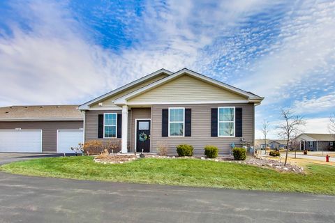 Photo of 6322 Maple Glen Drive, Wonder Lake, IL 60097 (MLS # 12468852)