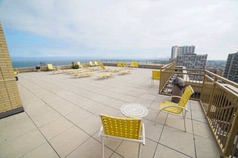 Tiny photo for 6301 N Sheridan Road #9V, Chicago, IL 60660 (MLS # 12727762)
