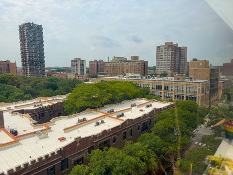Tiny photo for 6301 N Sheridan Road #9V, Chicago, IL 60660 (MLS # 12727762)