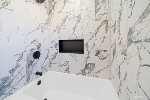 Tiny photo for 9241 S Kingston Avenue, Chicago, IL 60617 (MLS # 12515919)